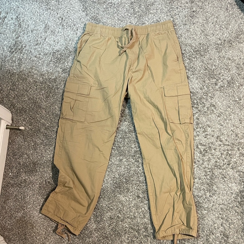 Article Men's Beige Cargo Pants